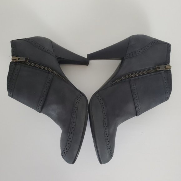 J. Crew charcoal grey leather heeled bootie - Picture 5 of 9